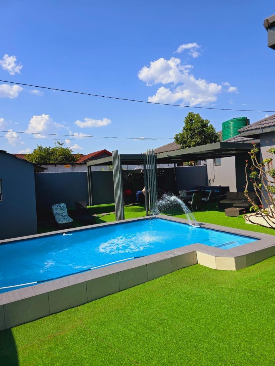 The Greenary Guest House And Restaurant Thohoyandou Exteriör bild