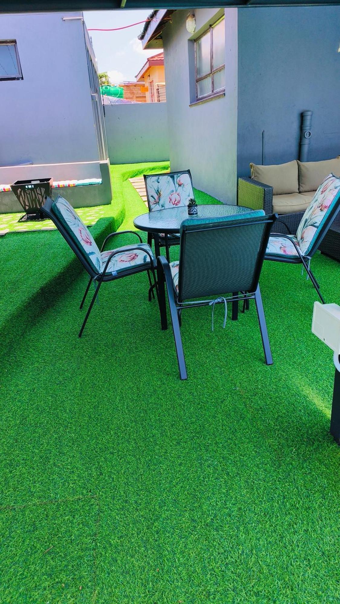 The Greenary Guest House And Restaurant Thohoyandou Exteriör bild